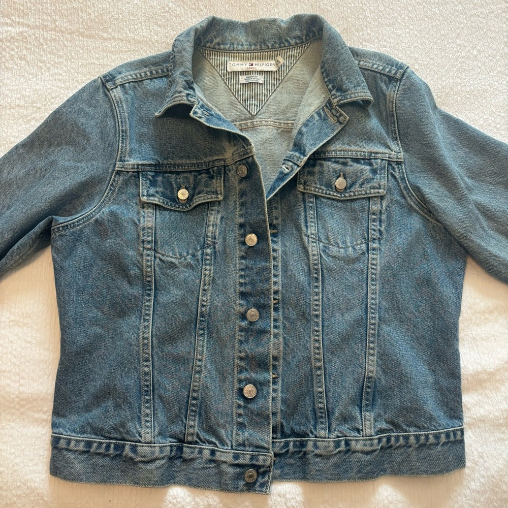 tommy hilfiger denim jean jacket - size extra large